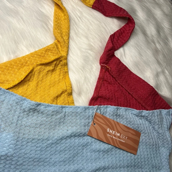 🖤New Shein Crop Halter Top🖤 - Picture 6 of 8